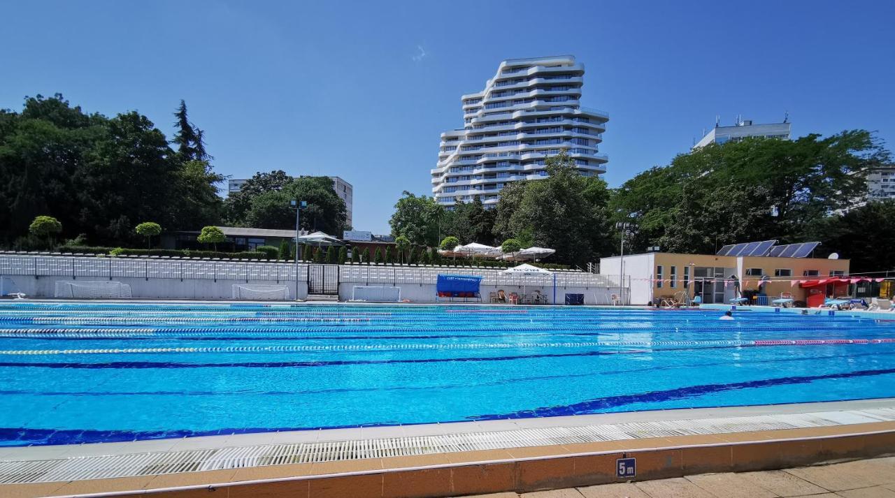 Luxury Apartments Alix Бургас Экстерьер фото