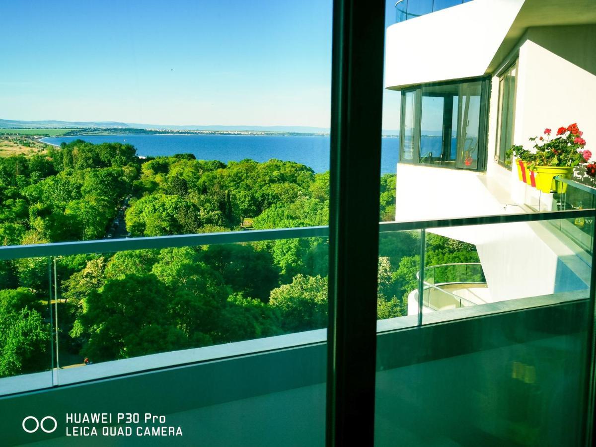 Luxury Apartments Alix Бургас Экстерьер фото