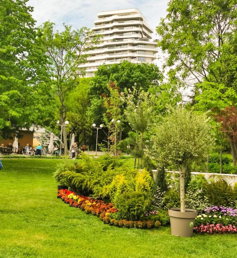 Luxury Apartments Alix Бургас Экстерьер фото