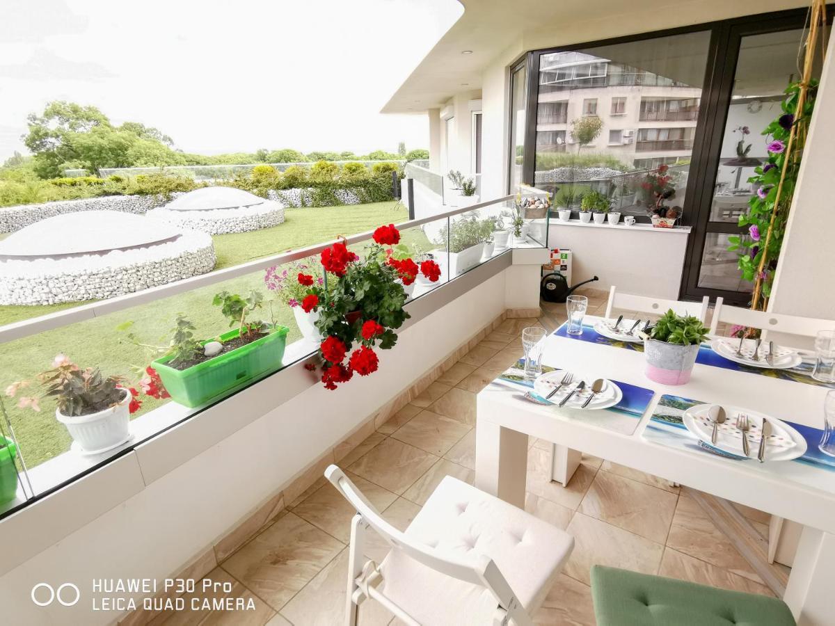 Luxury Apartments Alix Бургас Экстерьер фото